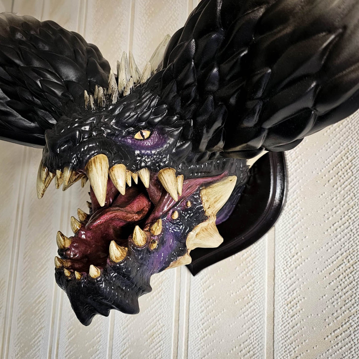 Large Nergigante Head Wall Mount with Illuminated Eyes