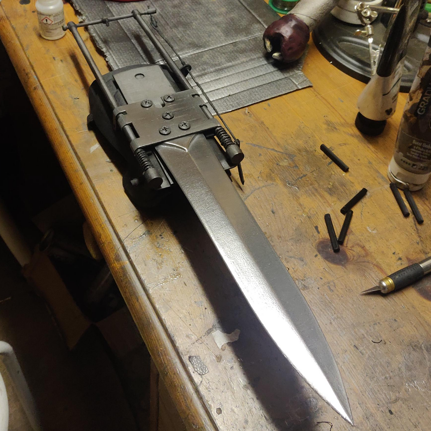 Saw Gauntlet blade cosplay prop / movie prop