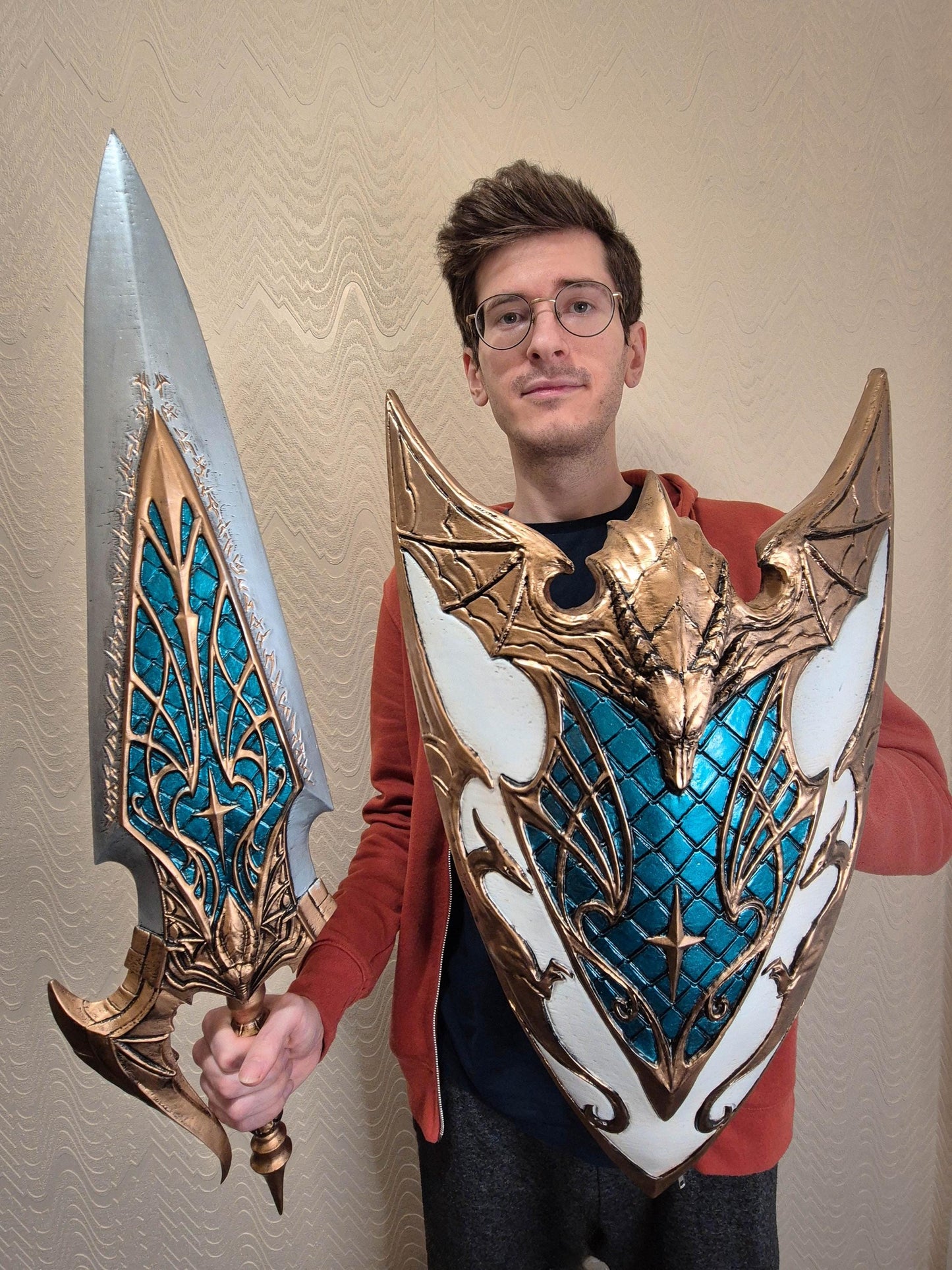 Monster Hunter Sword and Shield - Guild Palace cosplay prop