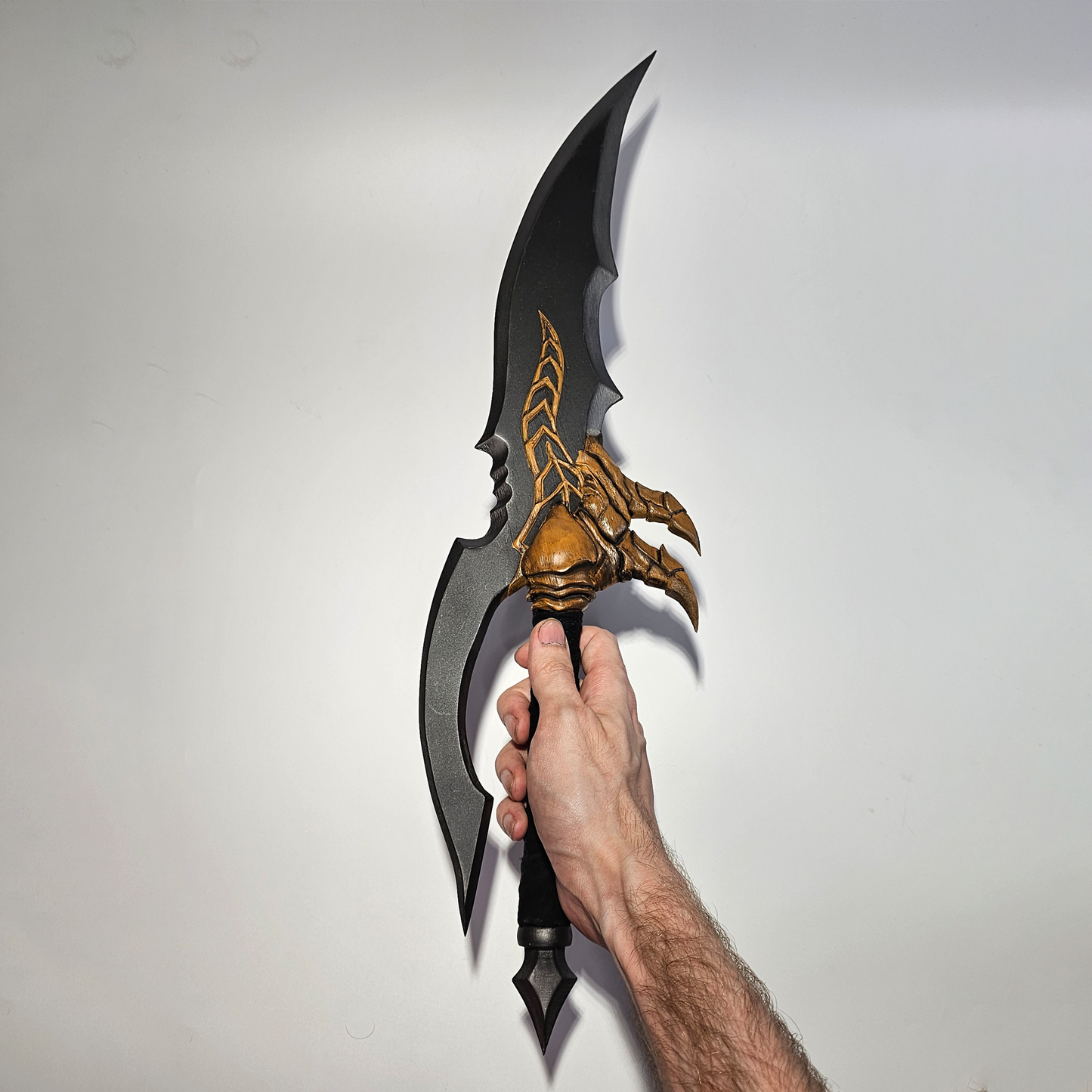 Kasaka Fang dagger - Solo Leveling Real Size Replica